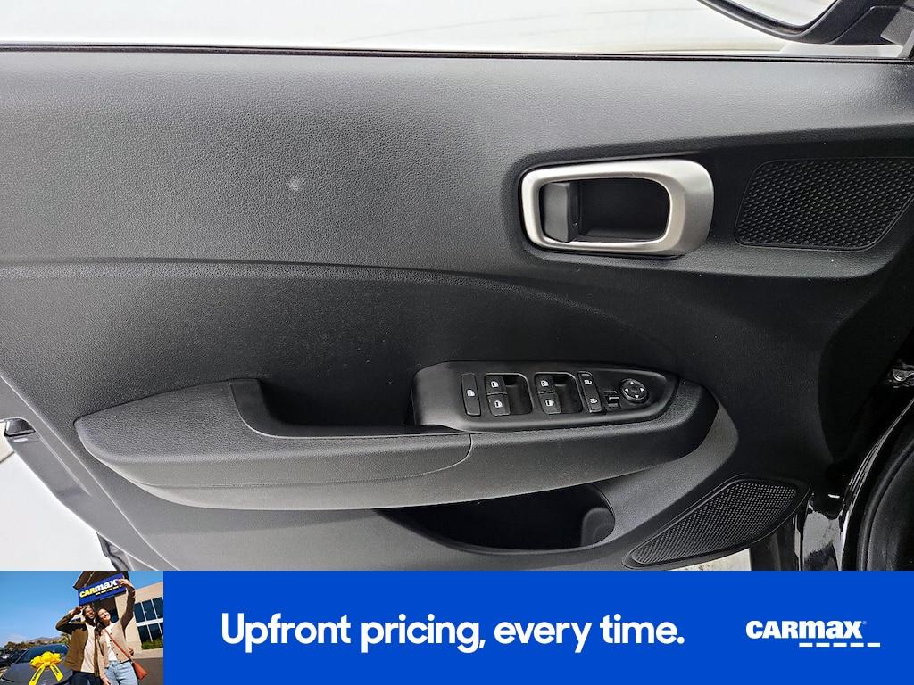 used 2024 Hyundai Venue car, priced at $19,998