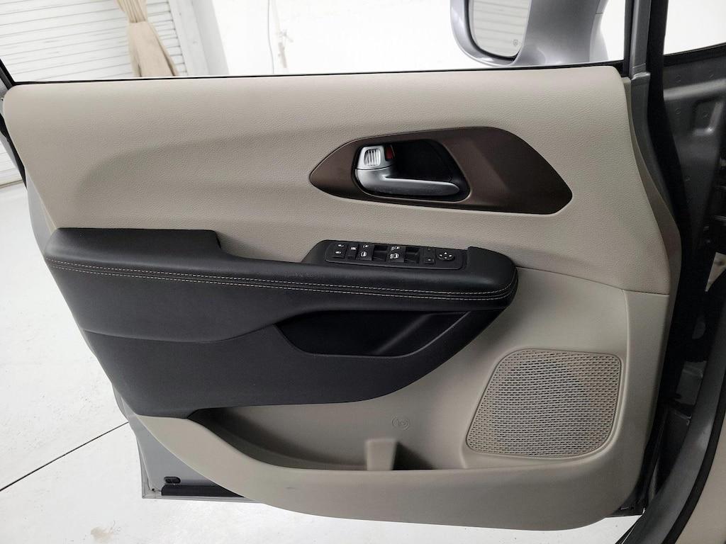 used 2017 Chrysler Pacifica car, priced at $20,998