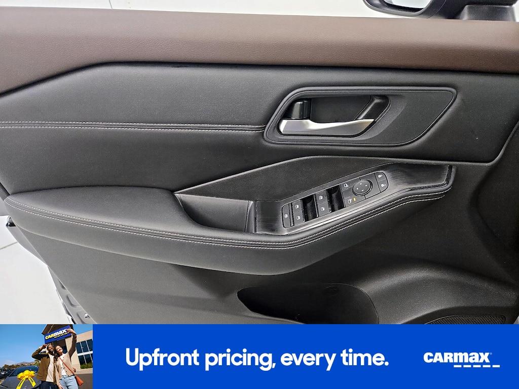 used 2023 Nissan Rogue car, priced at $23,998