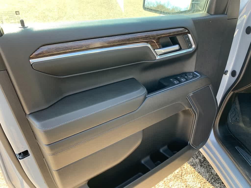 used 2024 GMC Sierra 1500 car, priced at $46,998