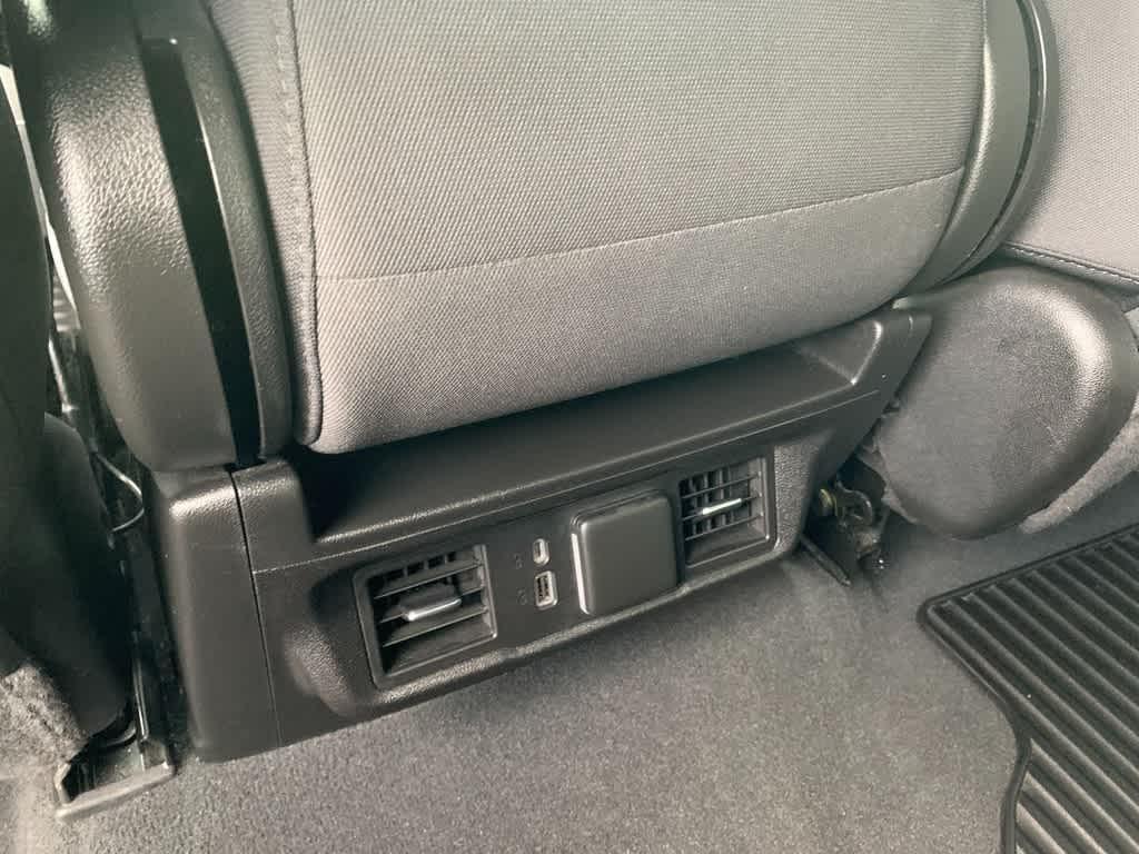 used 2022 GMC Sierra 1500 car, priced at $33,998