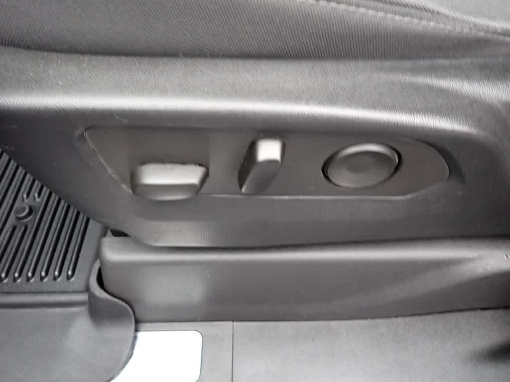 used 2022 GMC Sierra 1500 car, priced at $38,550