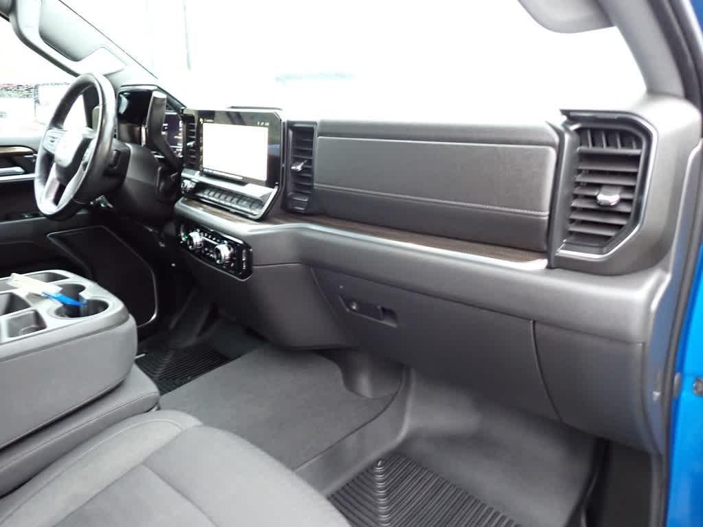 used 2022 GMC Sierra 1500 car, priced at $38,550