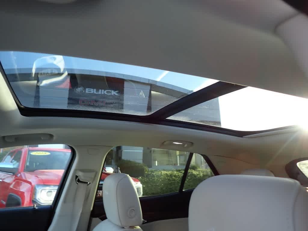 used 2022 Buick Envision car, priced at $31,750