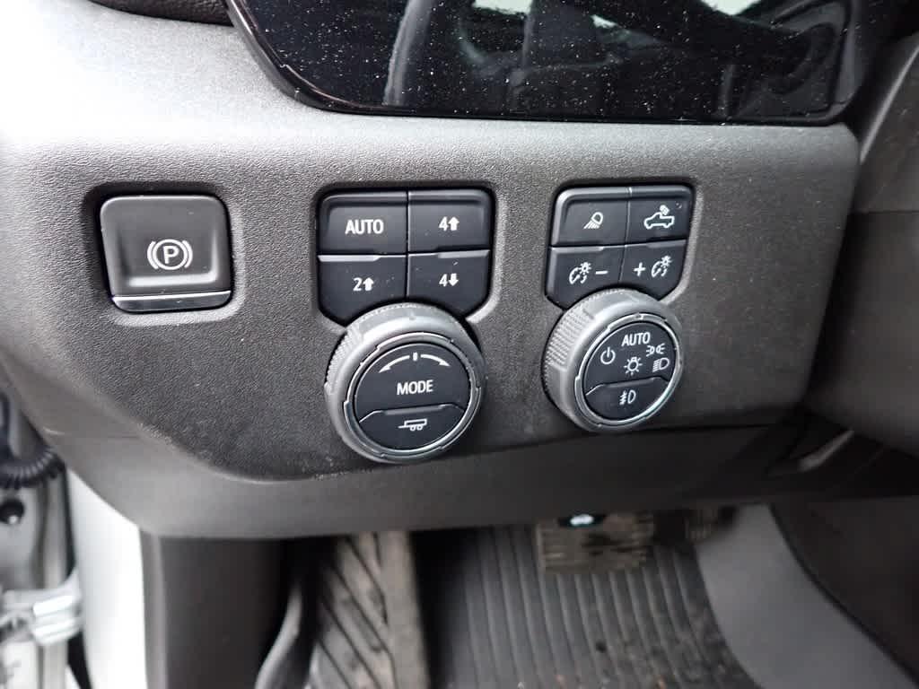 used 2022 Chevrolet Silverado 1500 car, priced at $44,225