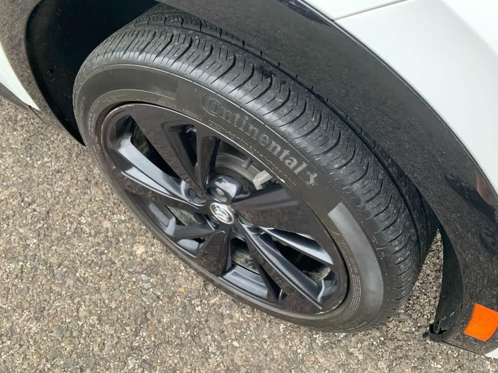 used 2023 Buick Envision car, priced at $29,200