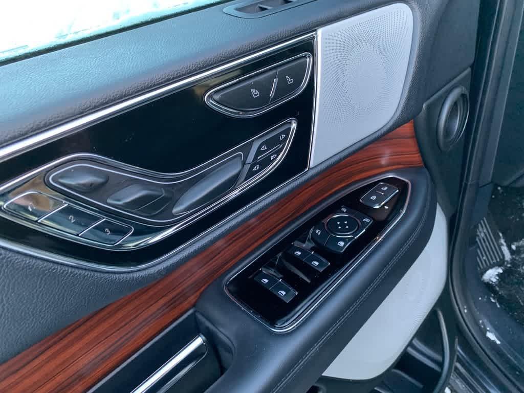used 2024 Lincoln Navigator car, priced at $77,725