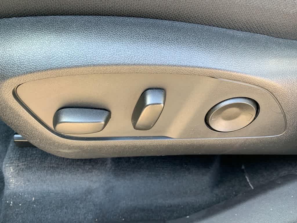 used 2025 GMC Acadia car, priced at $40,998