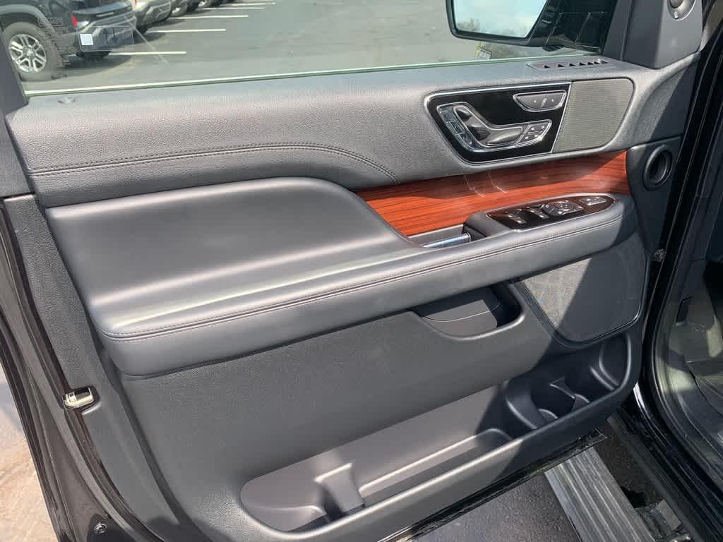 used 2022 Lincoln Navigator car, priced at $53,995