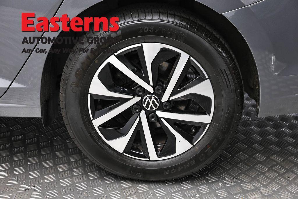 used 2024 Volkswagen Jetta car, priced at $18,749