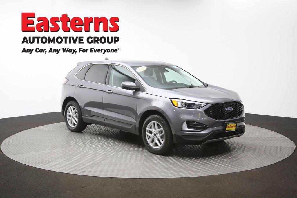 Gray Metallic 2024 Ford Edge SEL