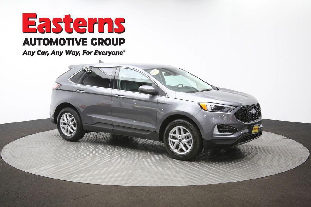 Gray Metallic 2024 Ford Edge SEL