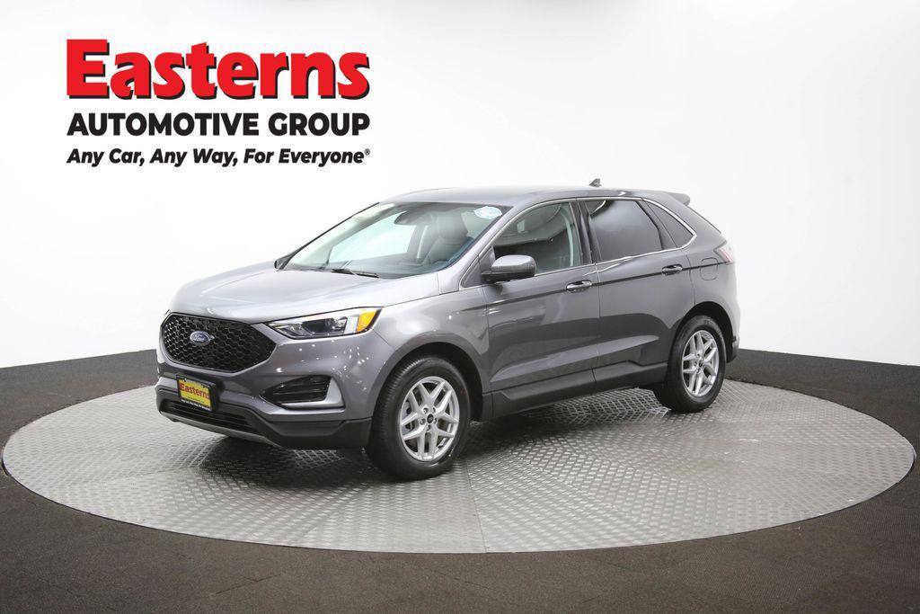 Gray Metallic 2024 Ford Edge SEL