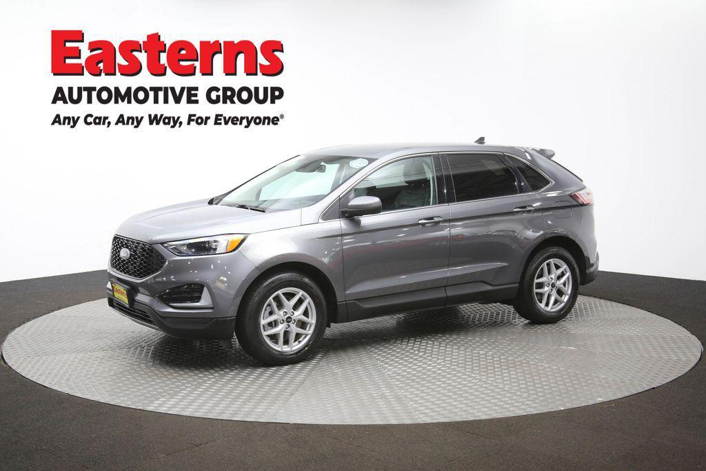 Gray Metallic 2024 Ford Edge SEL
