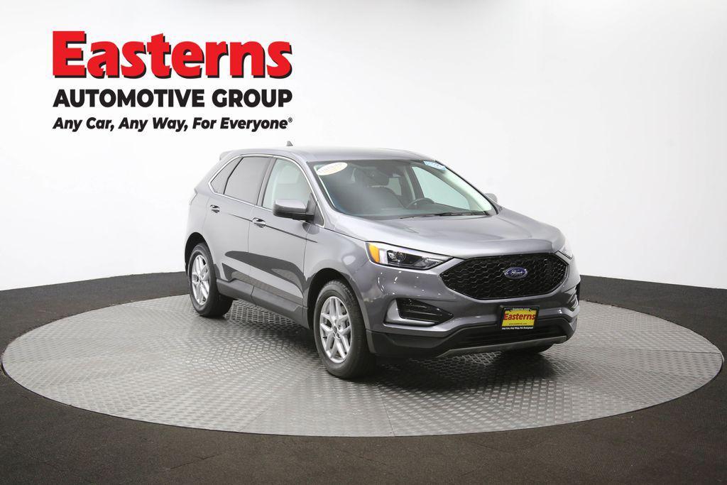 Gray Metallic 2024 Ford Edge SEL