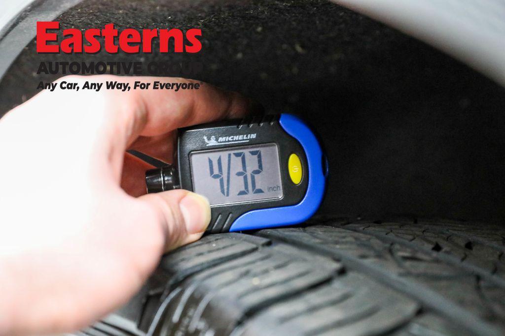 Gray Metallic 2024 Ford Edge SEL