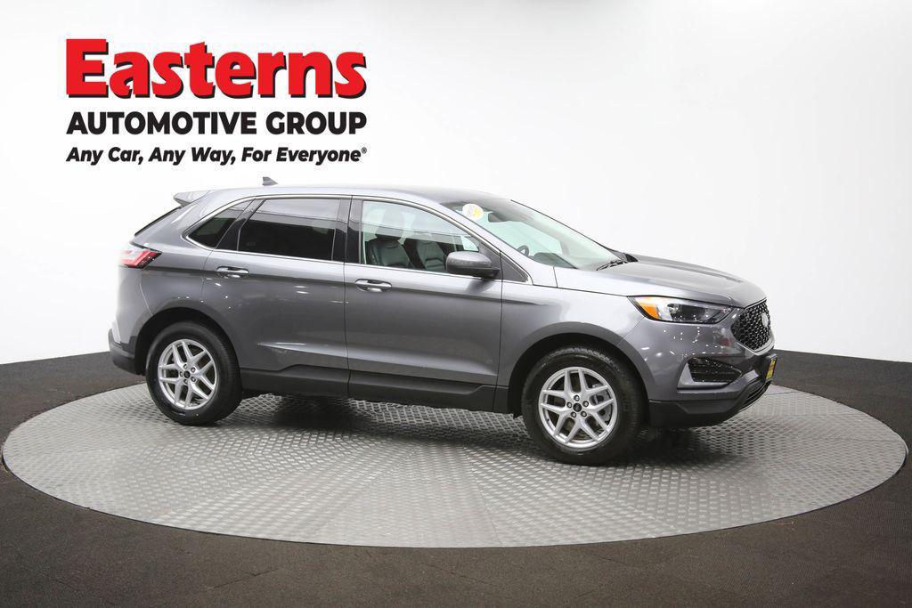 Gray Metallic 2024 Ford Edge SEL