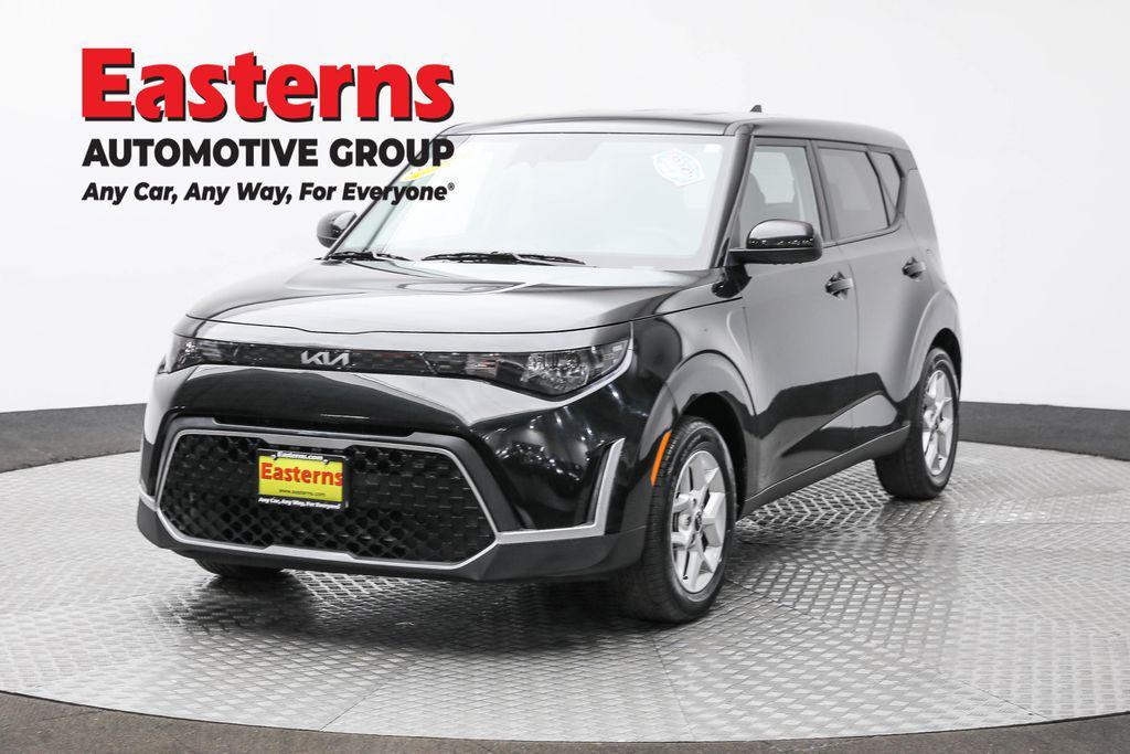 used 2024 Kia Soul car, priced at $15,475