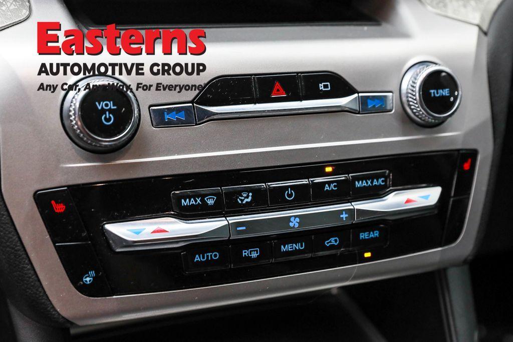 used 2022 Ford Explorer car, priced at $29,290