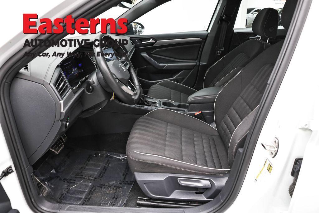 used 2024 Volkswagen Jetta car, priced at $19,289
