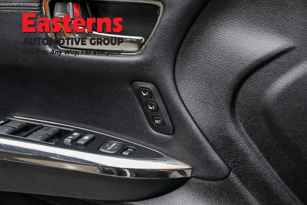 used 2018 Toyota Avalon Hybrid car, priced at $24,190