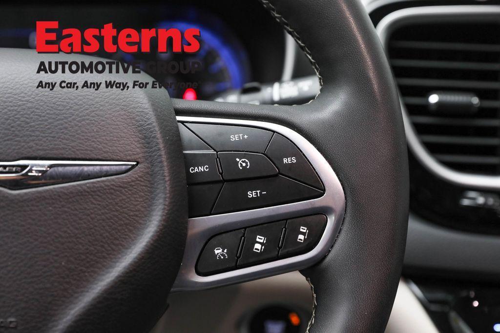 used 2023 Chrysler Pacifica car, priced at $23,074