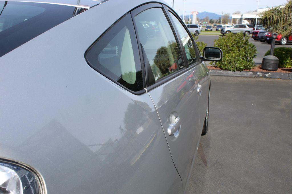 used 2006 Toyota Prius car, priced at $5,995