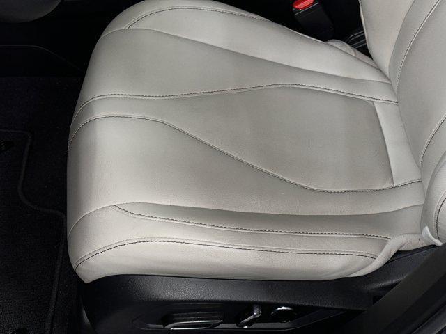used 2025 Acura RDX car, priced at $42,850