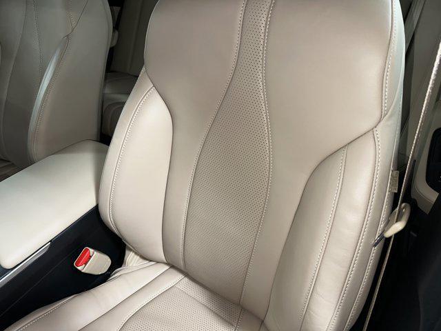 used 2025 Acura TLX car, priced at $41,000