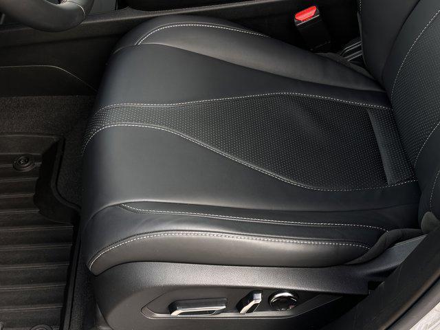 used 2025 Acura RDX car, priced at $45,500
