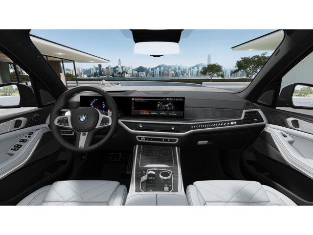new 2026 BMW X7 car, priced at $100,605
