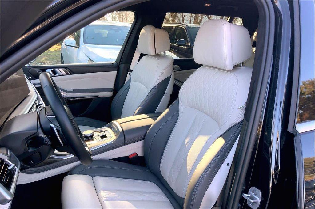 used 2025 BMW X7 car, priced at $78,997