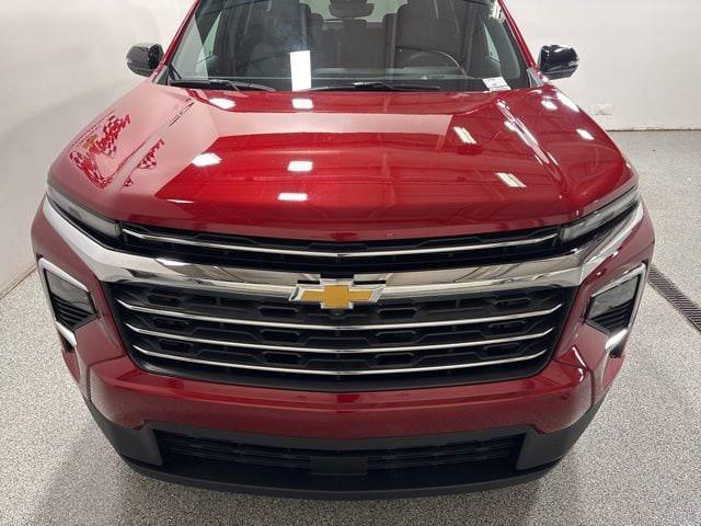 new 2026 Chevrolet Traverse car, priced at $43,136