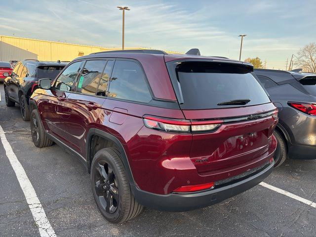 used 2024 Jeep Grand Cherokee car, priced at $35,271