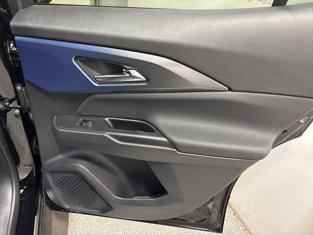 new 2025 Chevrolet Equinox EV car, priced at $40,190