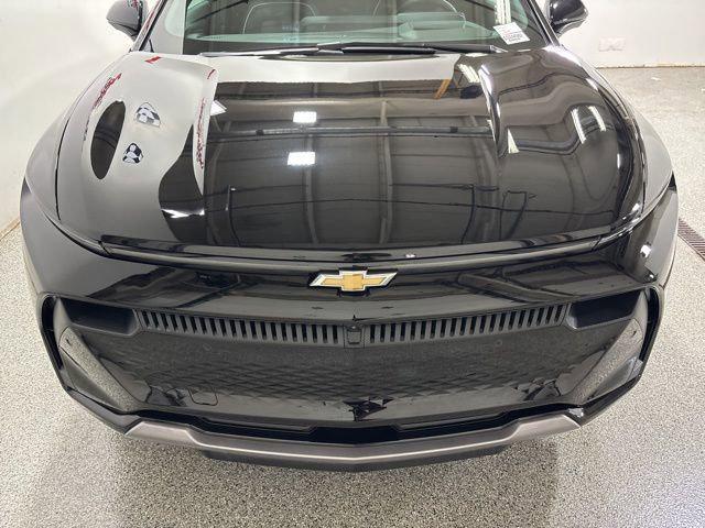 new 2025 Chevrolet Equinox EV car, priced at $40,190