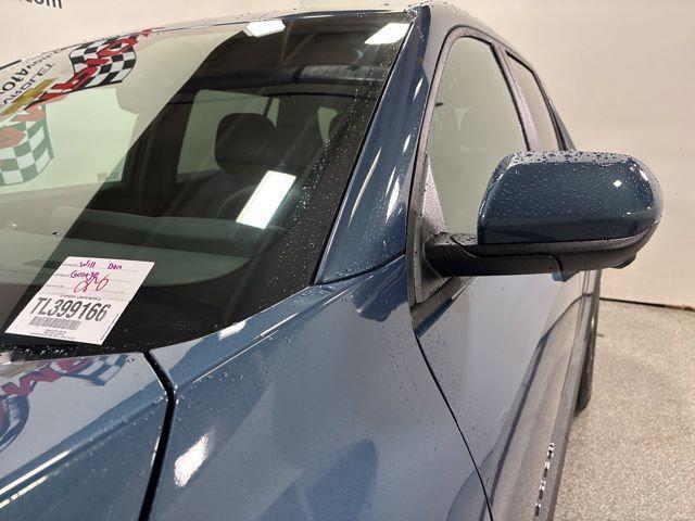 new 2026 Chevrolet Equinox car, priced at $32,587