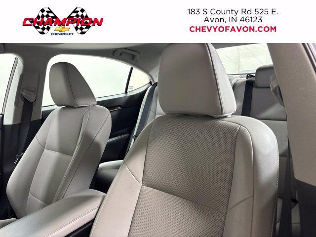 Lexus ES view 41