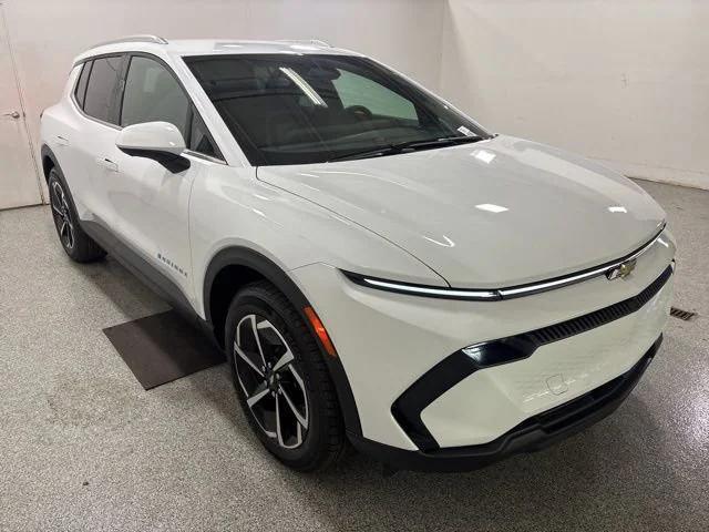 new 2026 Chevrolet Equinox EV car, priced at $33,465