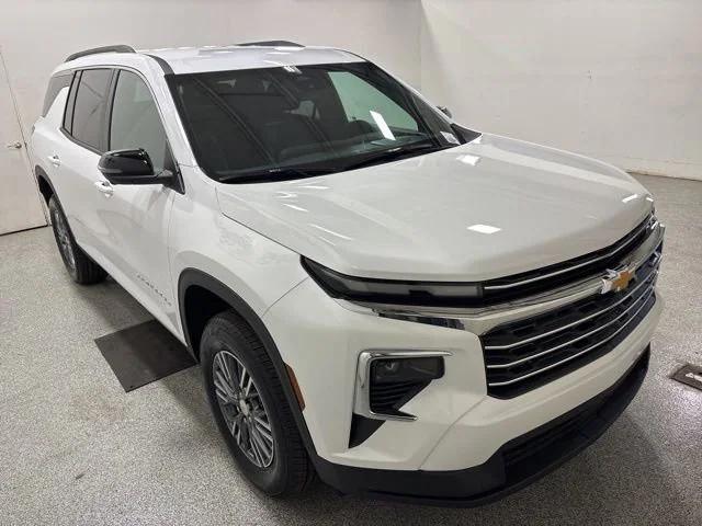 new 2026 Chevrolet Traverse car, priced at $46,097