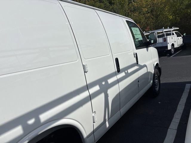 new 2025 Chevrolet Express 2500 car, priced at $50,705