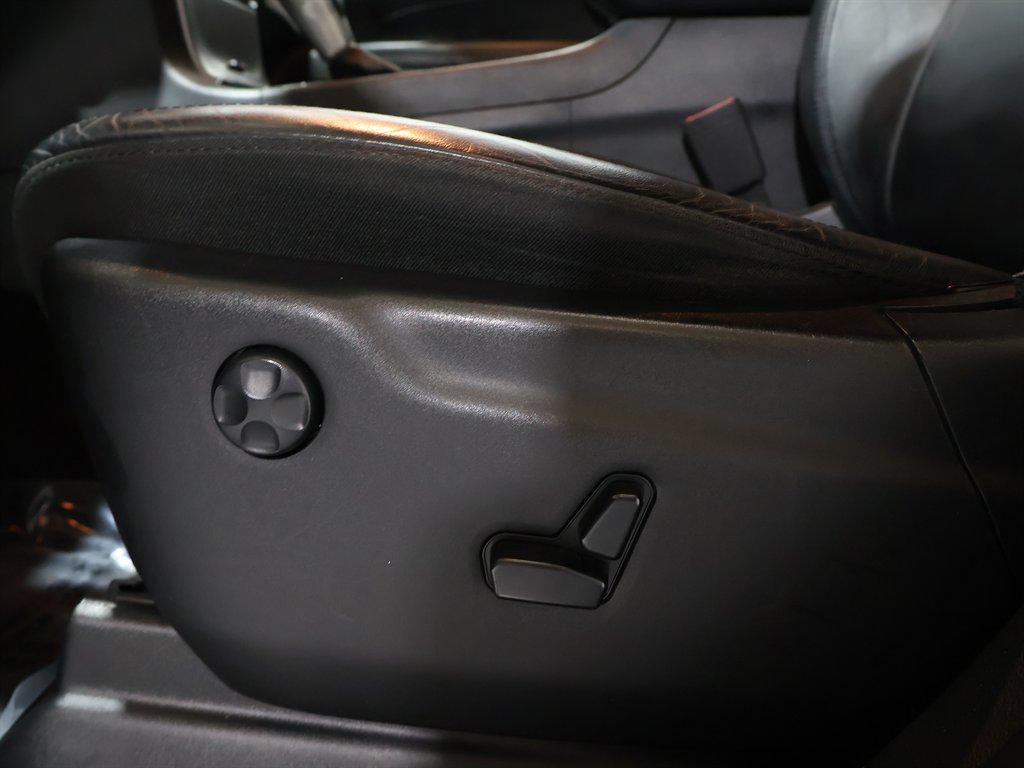 used 2019 Jeep Grand Cherokee car, priced at $15,193