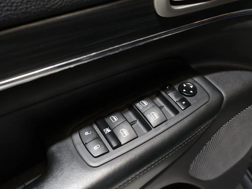 used 2019 Jeep Grand Cherokee car, priced at $14,593