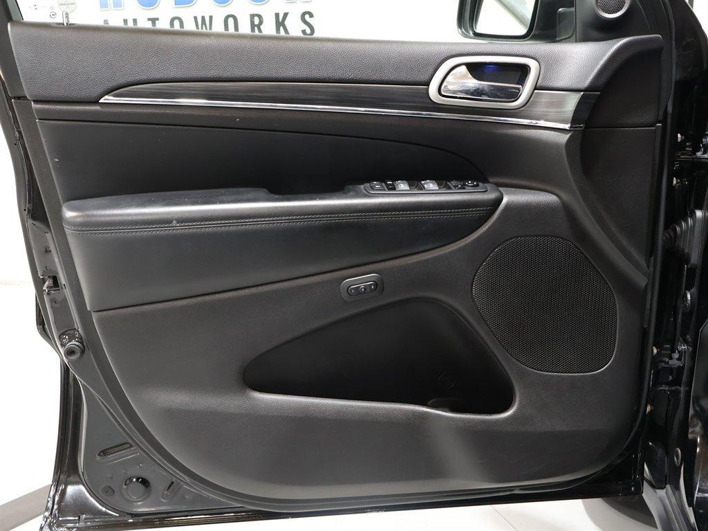 used 2019 Jeep Grand Cherokee car, priced at $15,193