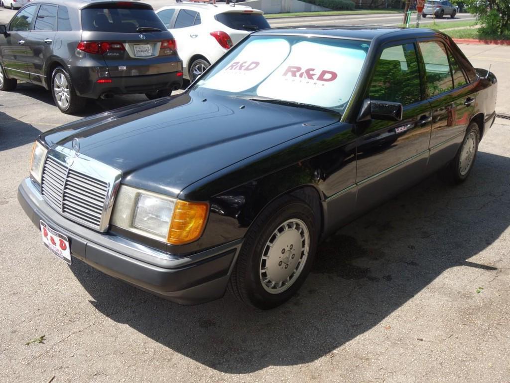 used 1993 Mercedes-Benz E-Class car, priced at $10,950