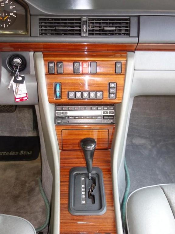 used 1993 Mercedes-Benz E-Class car, priced at $10,950