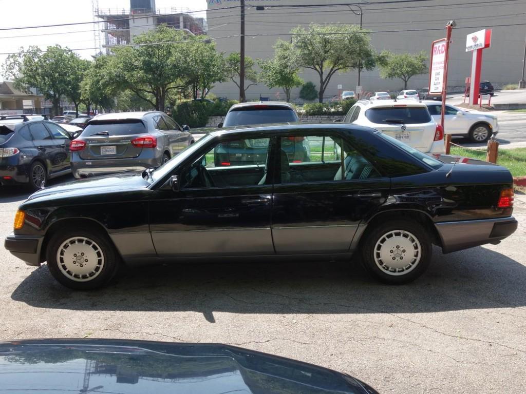 used 1993 Mercedes-Benz E-Class car, priced at $10,950