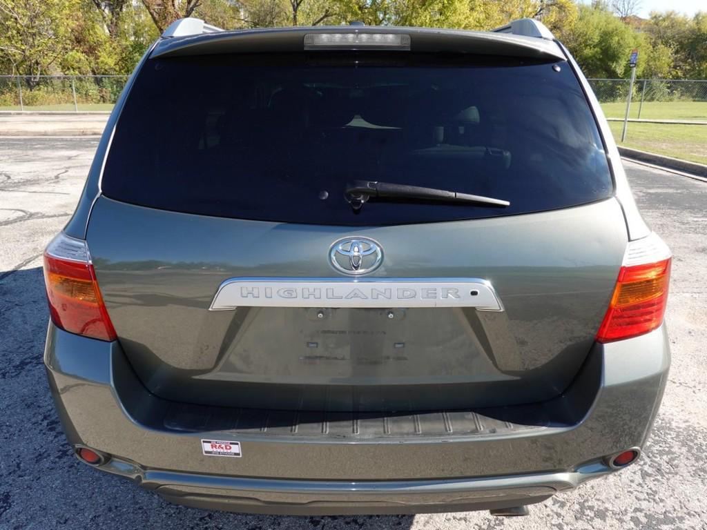 used 2010 Toyota Highlander car, priced at $8,950