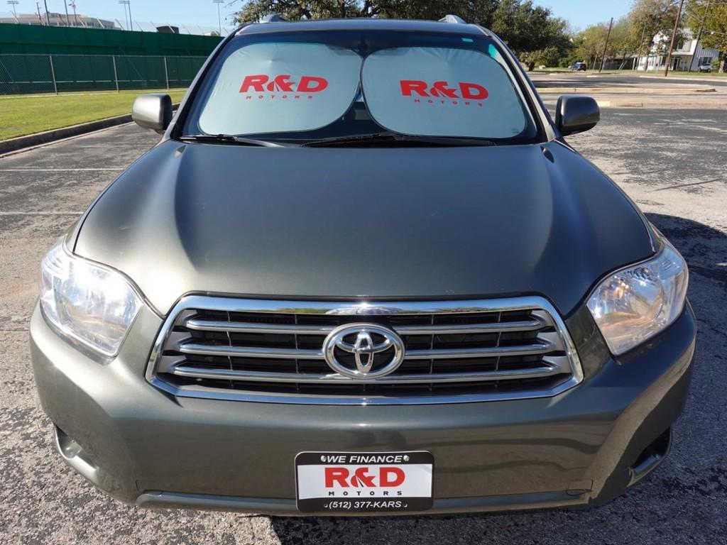 used 2010 Toyota Highlander car, priced at $8,950