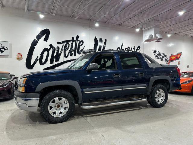 used 2004 Chevrolet Avalanche car, priced at $5,995